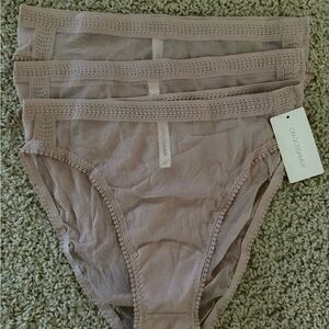 NWT On Gossamer Soft Beige Lingerie